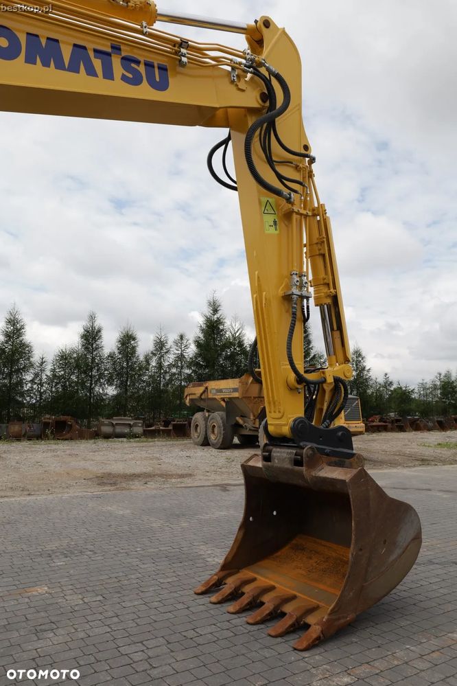 Komatsu PC210LC-11 - 14