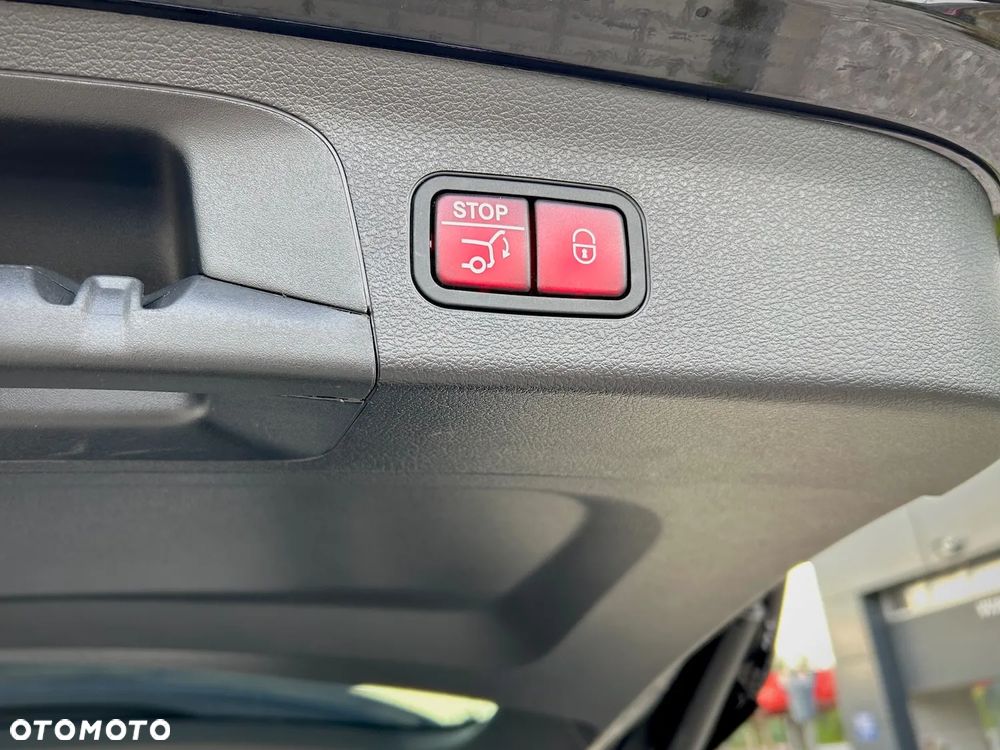 Mercedes-Benz GLS - 10