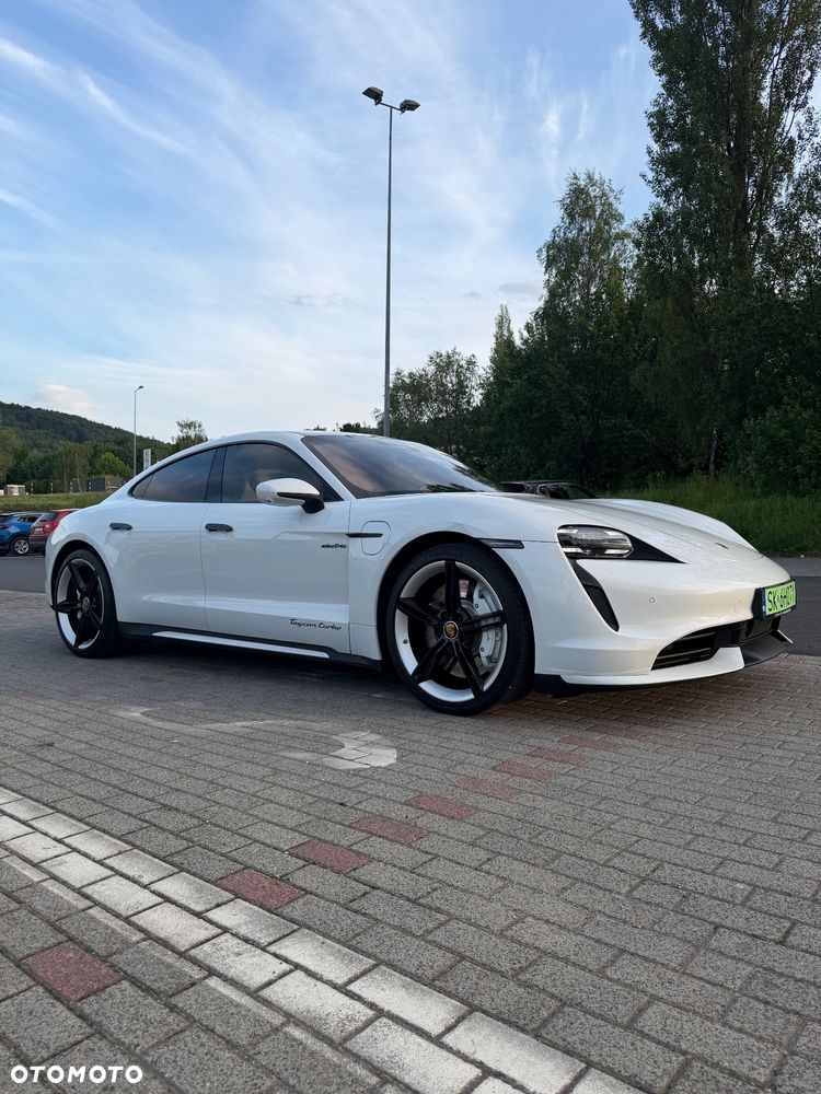 Porsche Taycan - 2