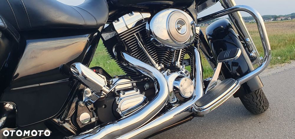 Harley-Davidson Touring Road King - 18