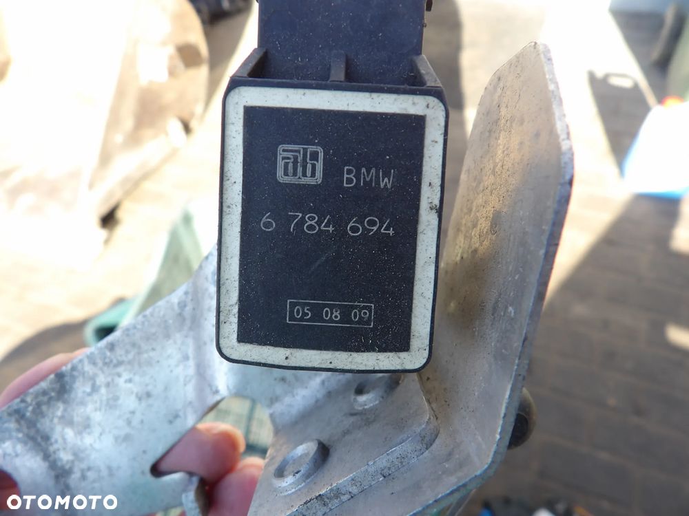 BMW - E60,E61 - CZUJNIK POZIOMOWANIA ŚWIATEŁ - 6784694 - 2