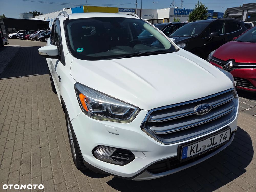 Ford Kuga 1.5 EcoBoost 2x4 Business Edition - 2