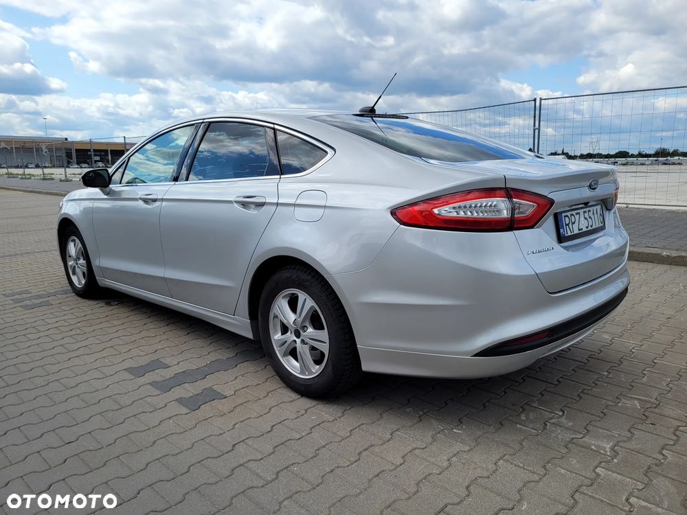 Ford Fusion - 7