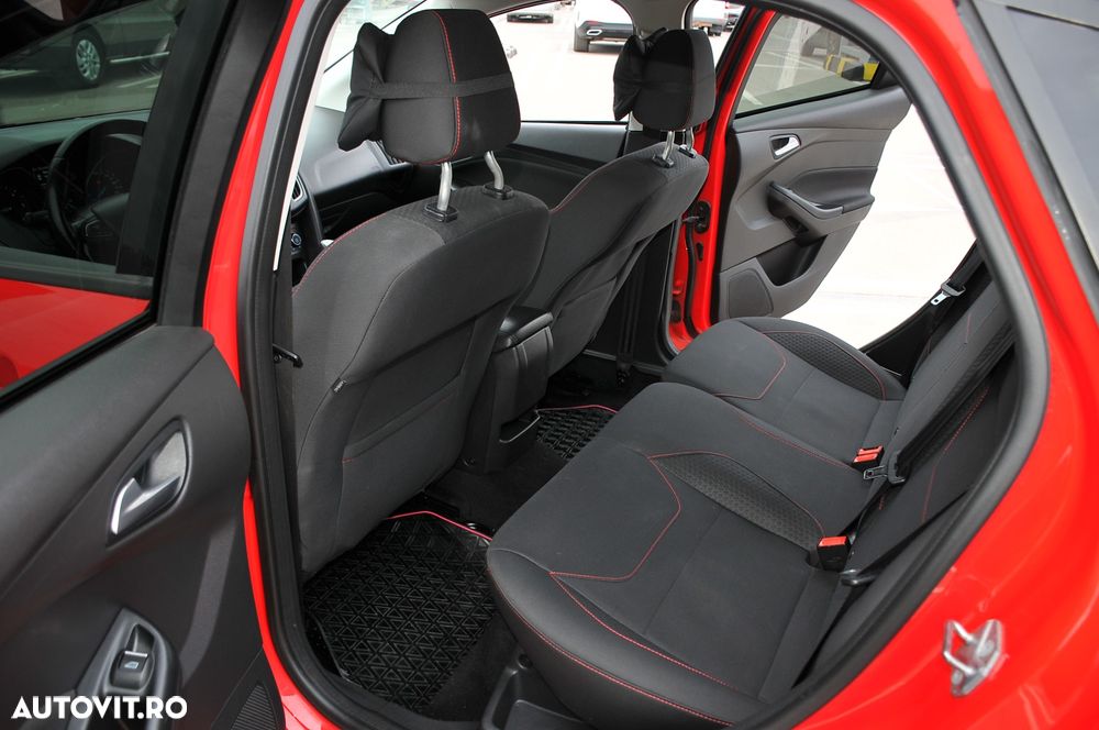 Ford Focus 2.0 TDCI ST-Line - 27