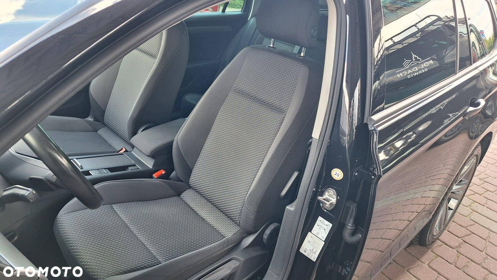 Volkswagen Passat - 13