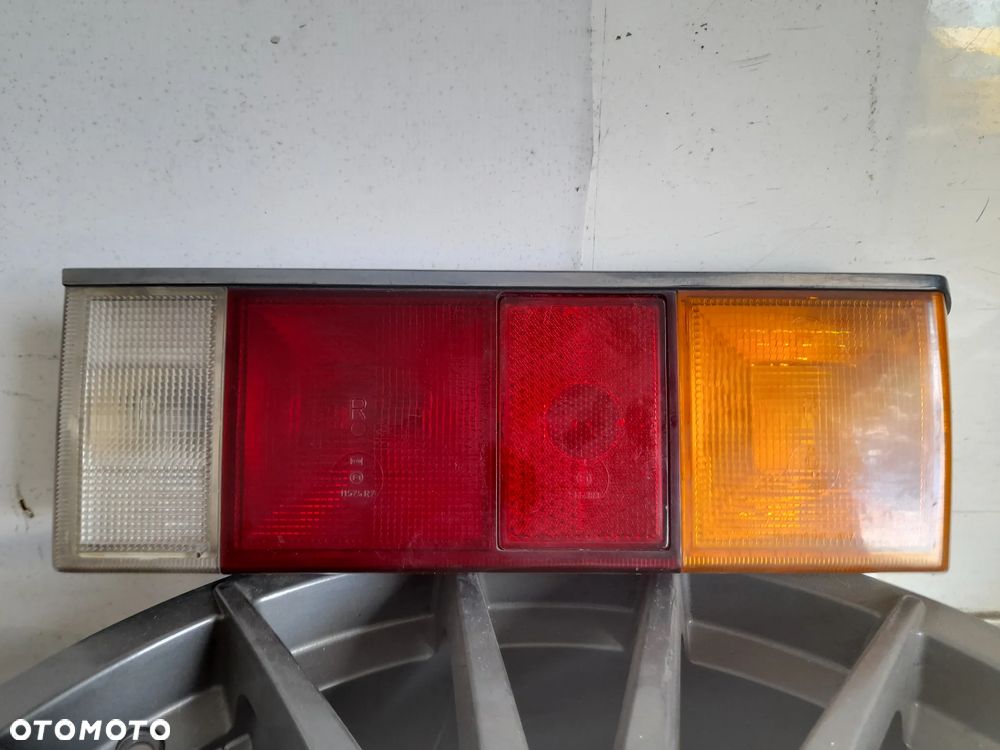Lampa prawy tył Volkswagen Scirocco MK1 Hella 531945096 - 1