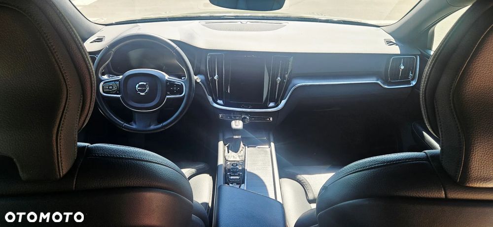 Volvo V60 Cross Country D3 Geartronic Summum - 6