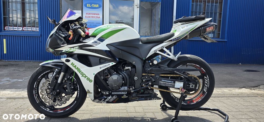 Honda CBR - 1