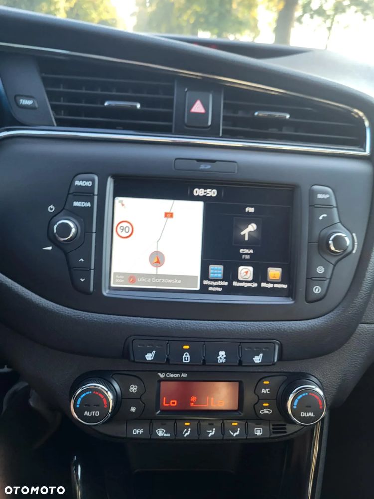 Kia Ceed 1.6 CRDi 136 ISG SW GT Line - 11