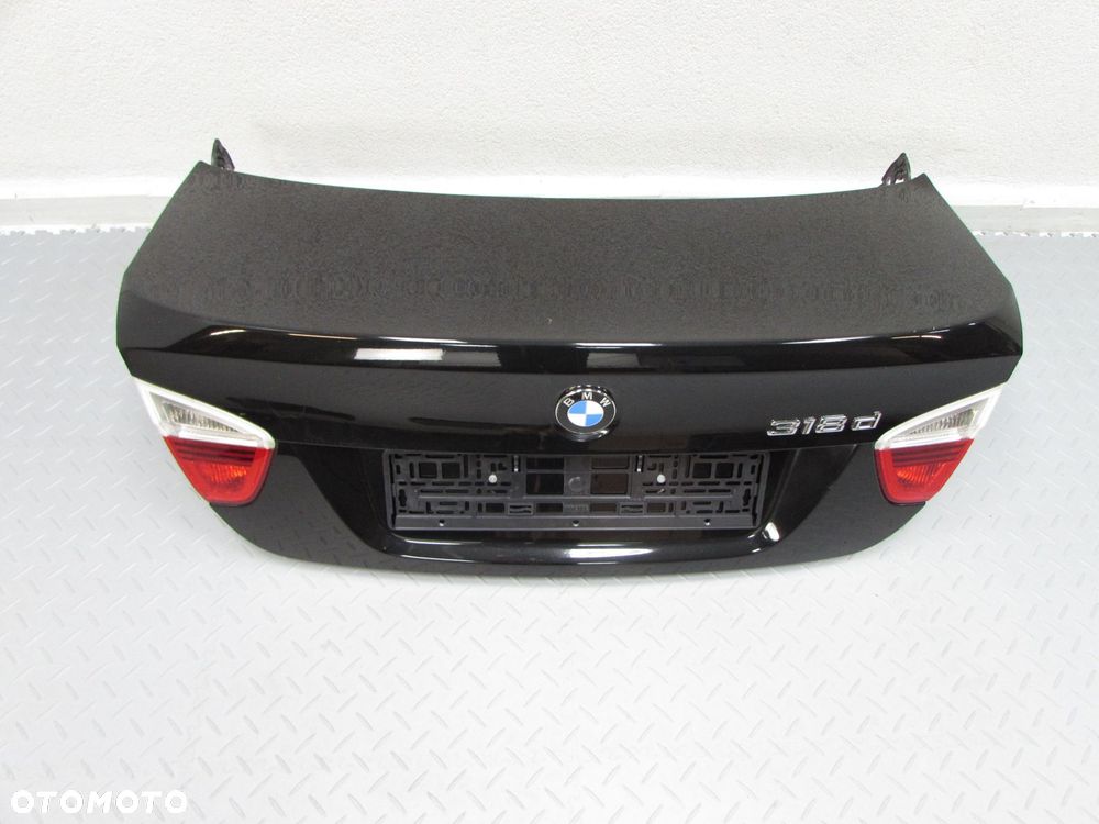 BMW E90 SEDAN 04-12 KLAPA BAGAZNIKA TYL - 2