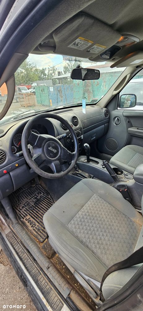 Jeep Cherokee 2.8CRD 120kw 2005r tylko części - 2
