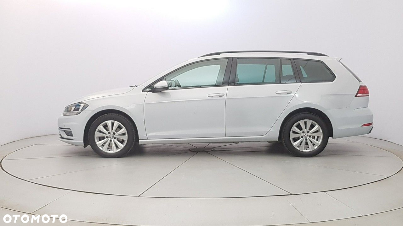 Volkswagen Golf - 4