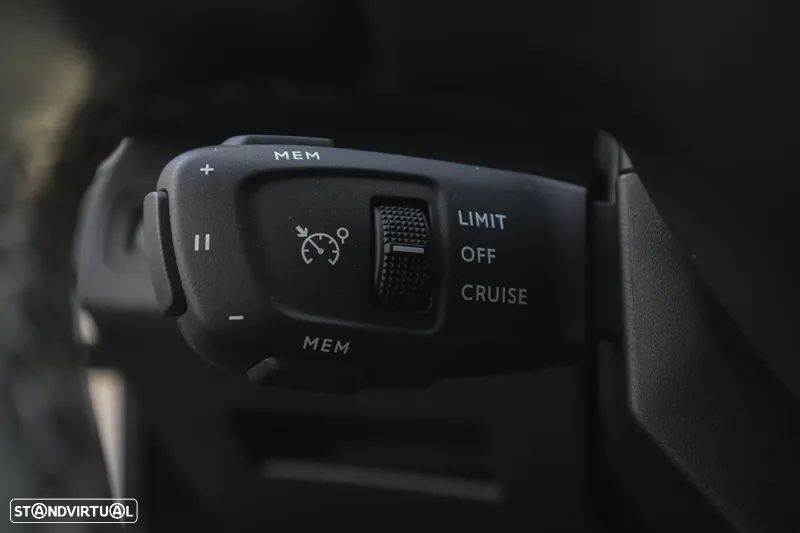 Peugeot 5008 1.2 PureTech Allure Pack - 26