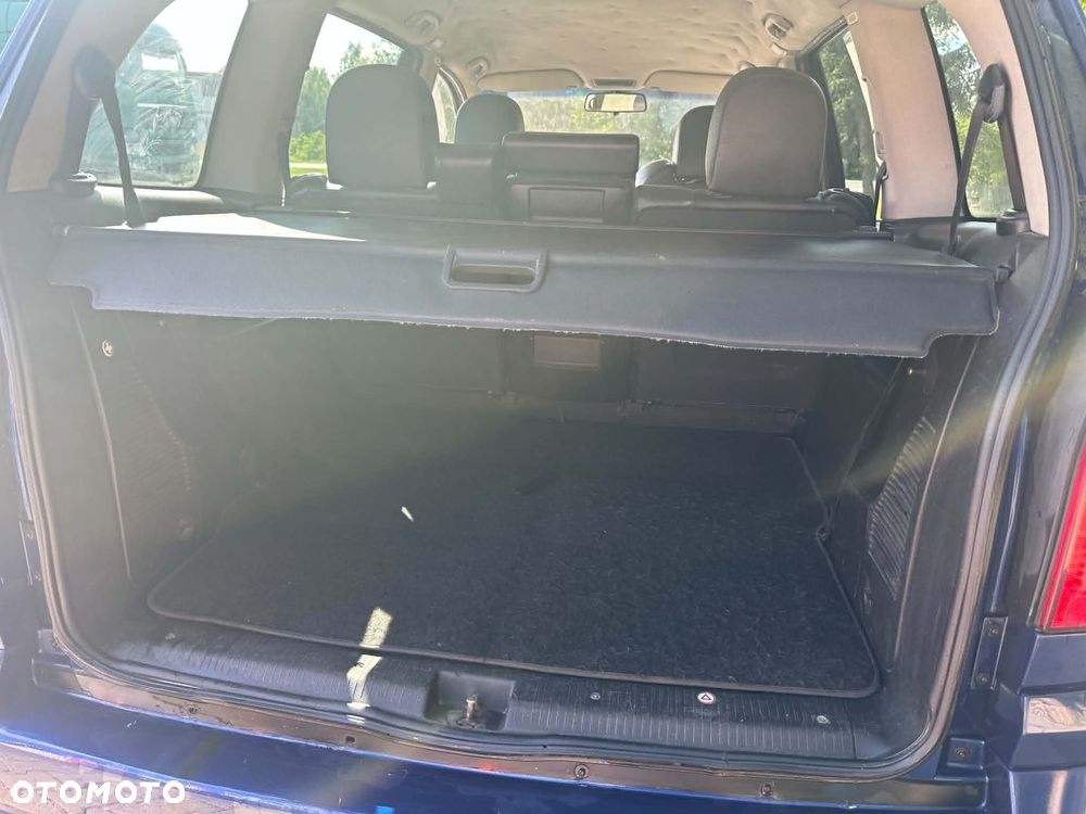Opel Zafira - 11