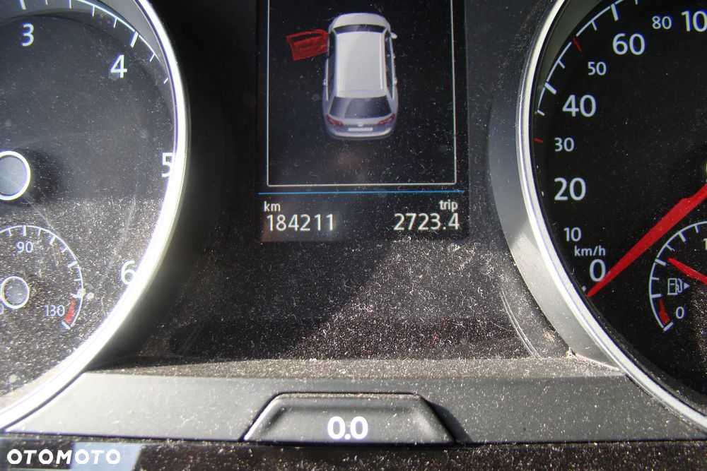 Volkswagen Golf - 12