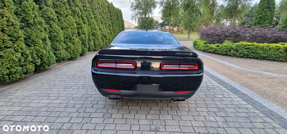 Dodge Challenger 6.4 Scat Pack - 27