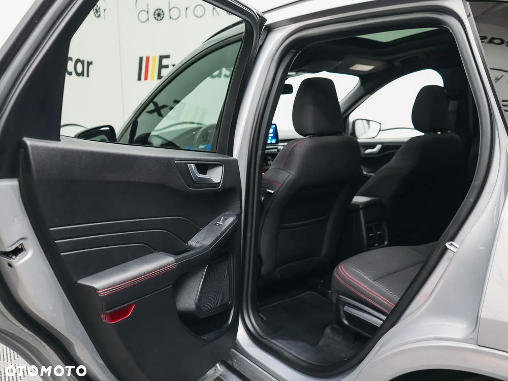 Ford Kuga 2.5 Duratec FHEV 4x4 ST-LINE - 26