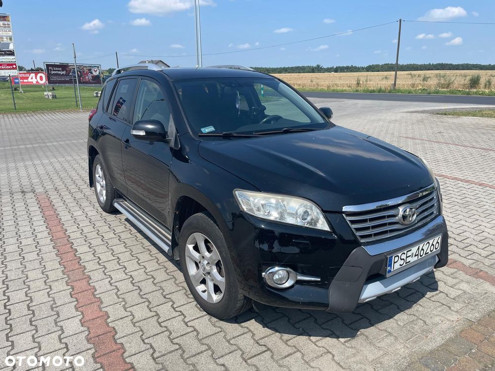 Toyota RAV4 - 1