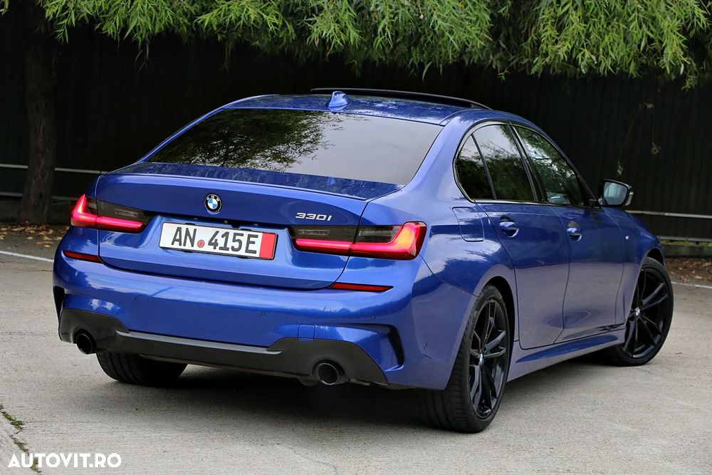 BMW Seria 3 330i Aut. M Sport - 14
