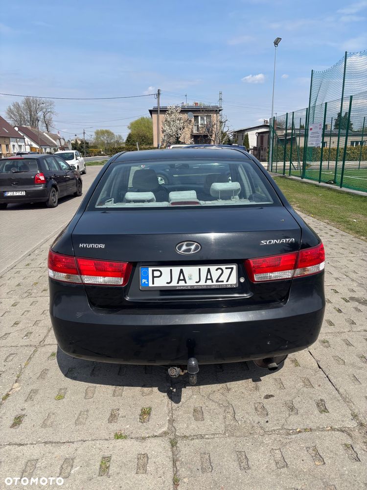 Hyundai Sonata - 5