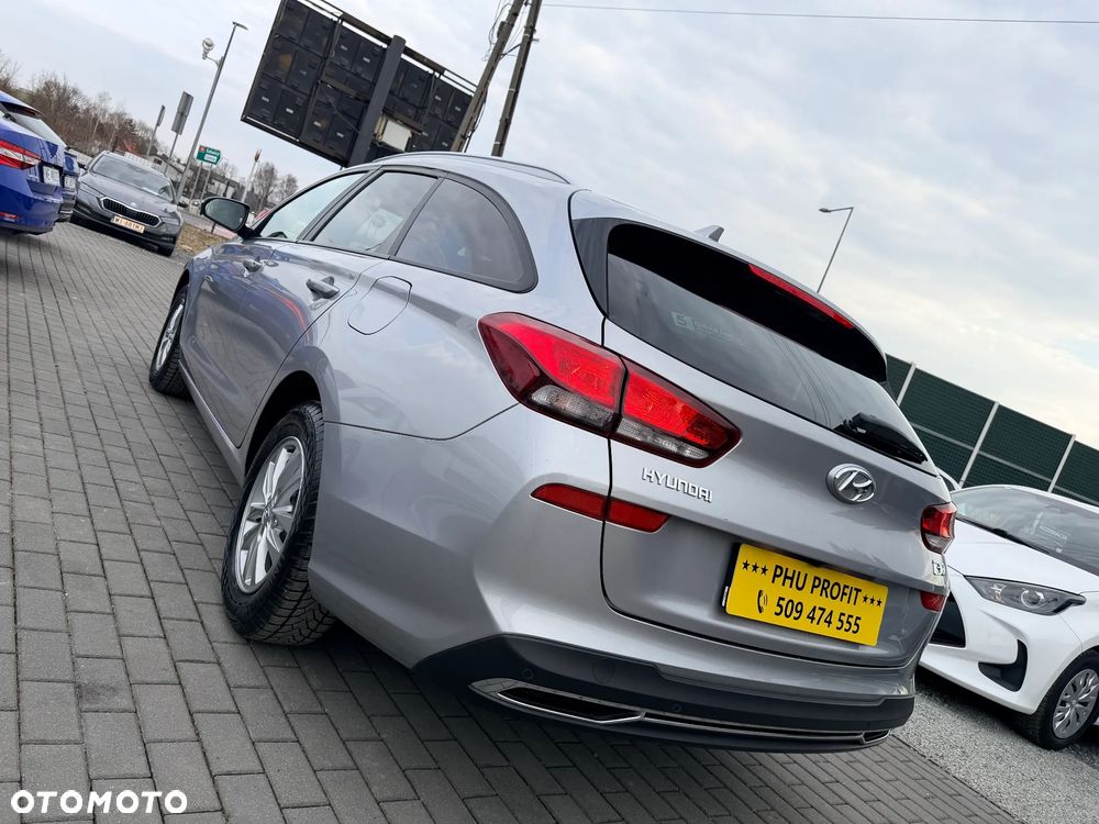 Hyundai i30 1.0 T-GDI Modern - 10