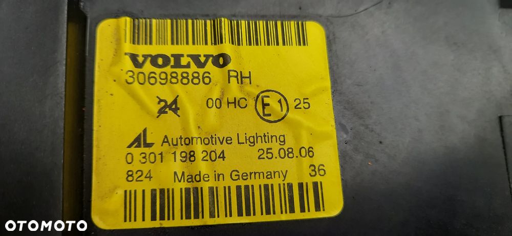 Volvo S40 II V50 Lampa Reflektor prawy 30698886 0301198204  przód - 5