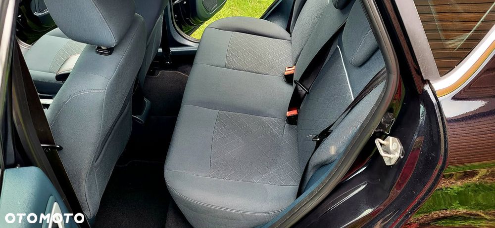 Ford Fiesta 1.25 Silver X plus EU5 - 9