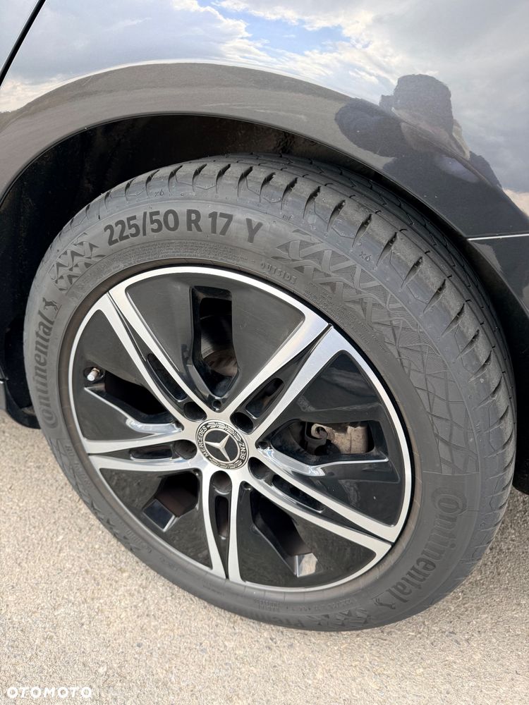 Mercedes-Benz Klasa C 220 d 4Matic 9G-TRONIC Avantgarde - 31