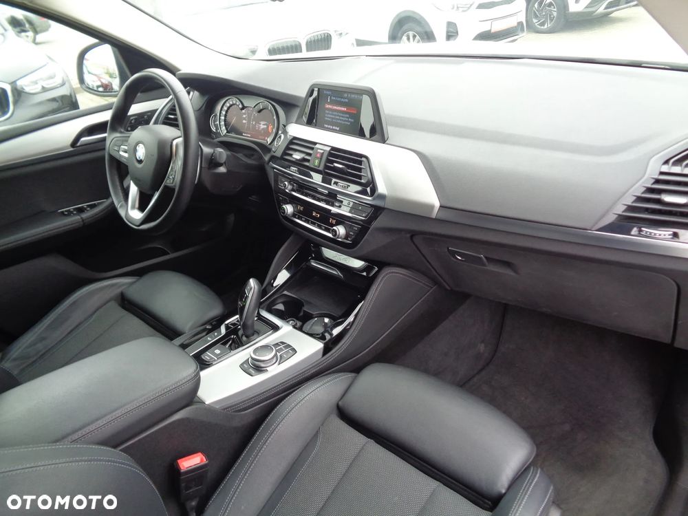 BMW X4 xDrive20d Business Edition sport - 28