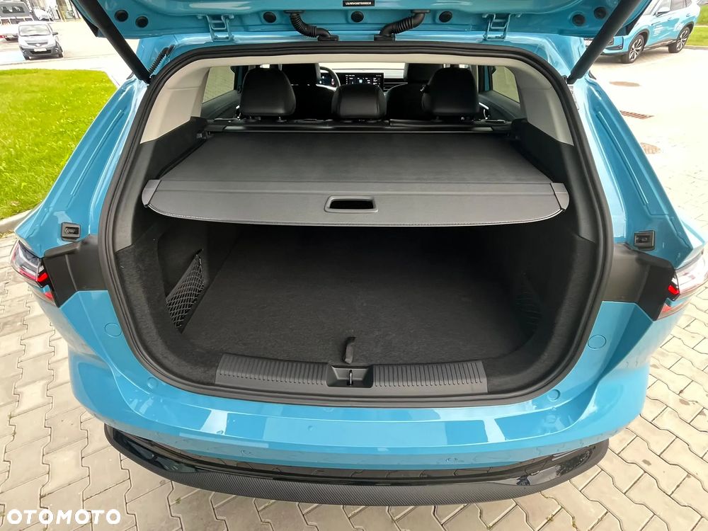 MG HS 1.5T HEV+ Exclusive - 16