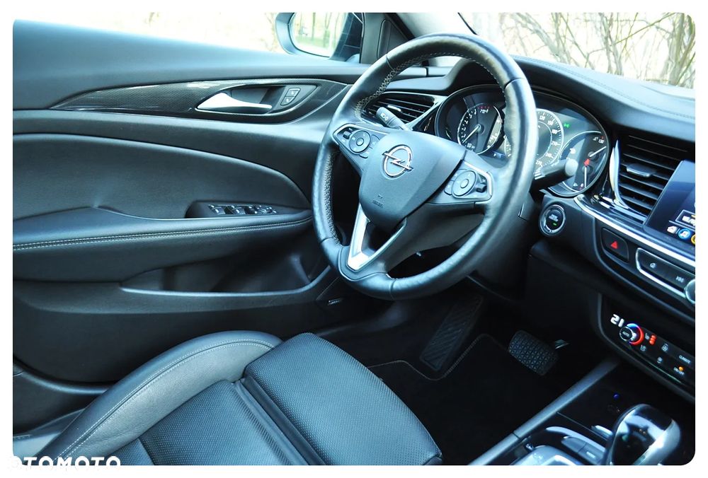 Opel Insignia 2.0 T Business Elegance S&S - 31