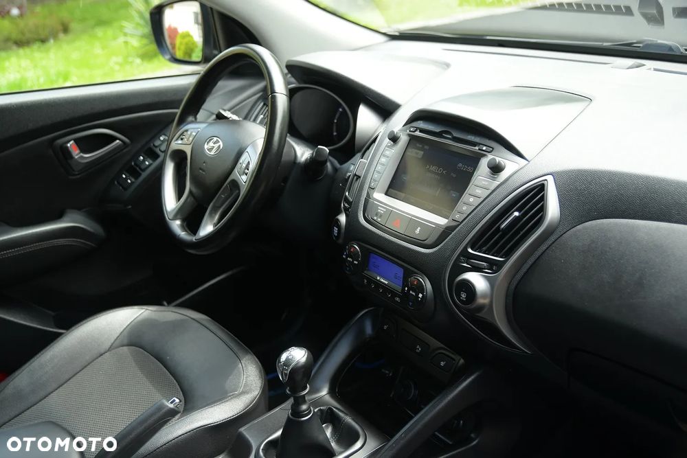 Hyundai ix35 1.6 2WD Fifa World Cup Edition - 20