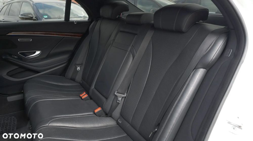 Mercedes-Benz Klasa S 500 4-Matic 7G-TRONIC - 26