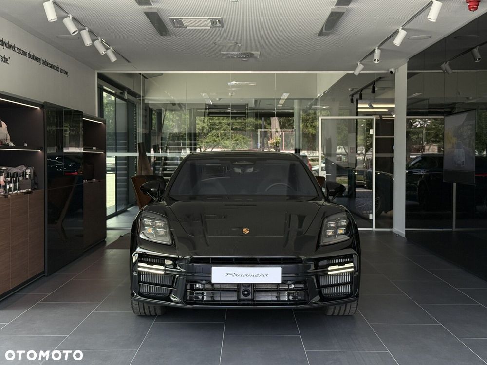 Porsche Panamera - 3