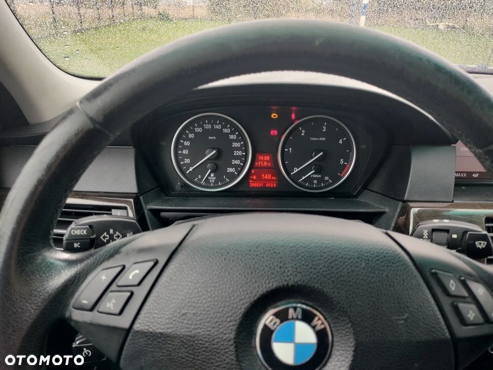 BMW Seria 5 520d - 7