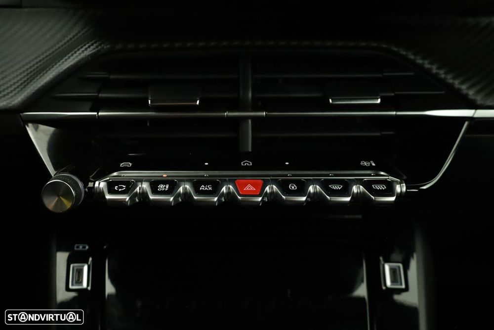 Peugeot 2008 1.2 PureTech Allure - 12