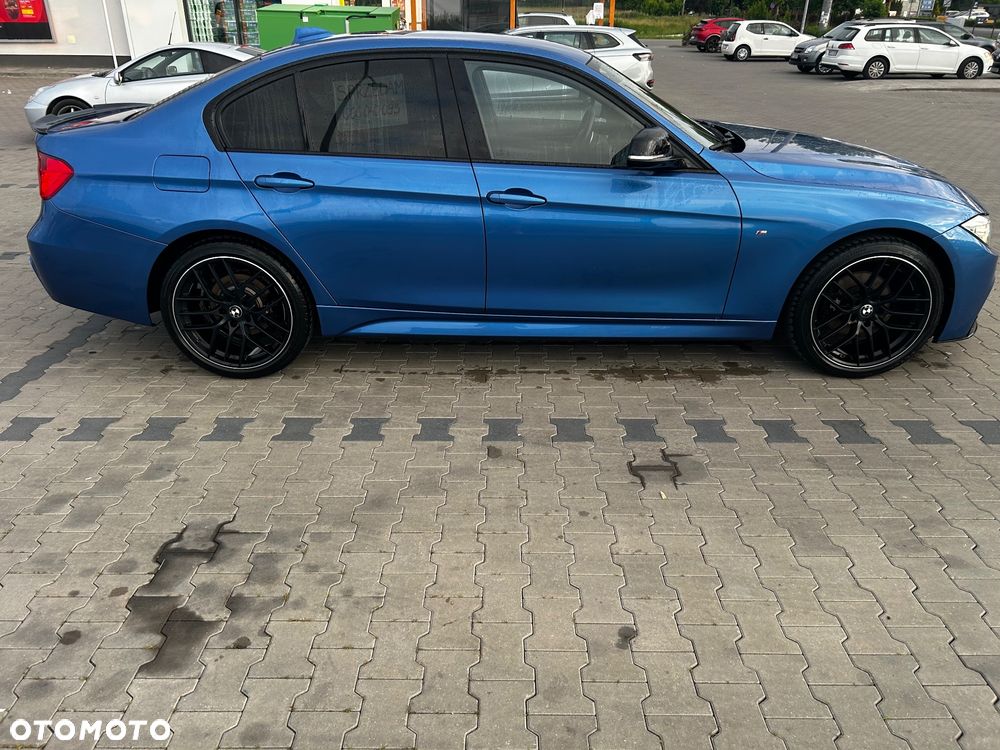 BMW Seria 3 320d xDrive - 4