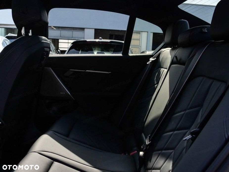 BMW Seria 5 520d xDrive mHEV M Sport - 16