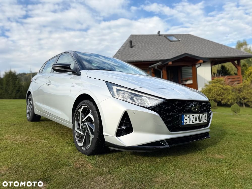 Hyundai i20 - 24