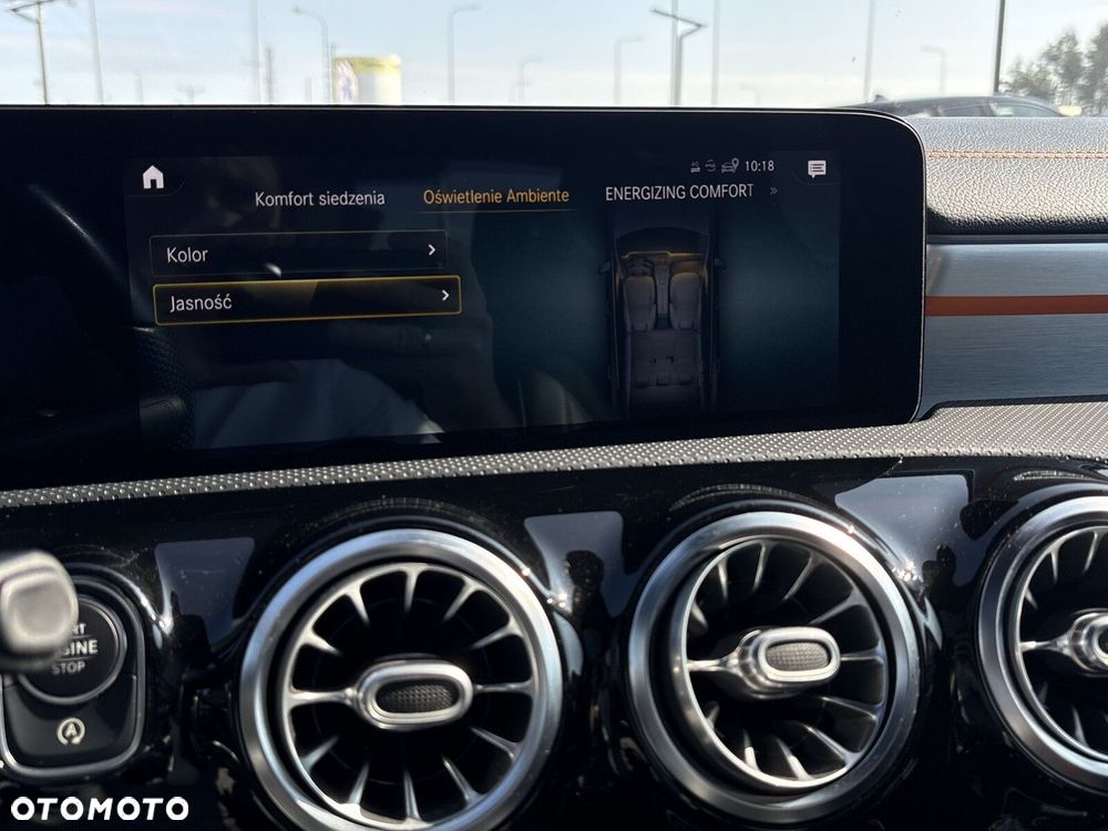 Mercedes-Benz CLA 220 4-Matic Edition 1 7G-DCT - 24