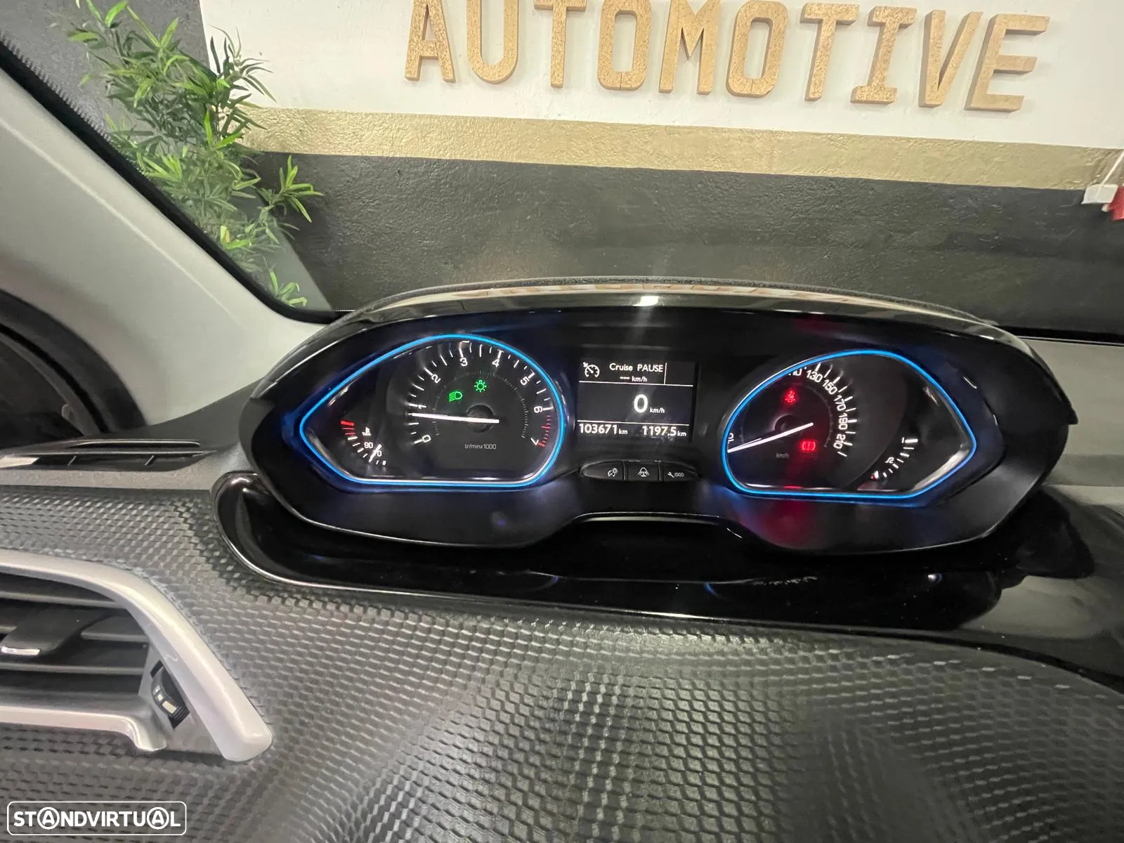 Peugeot 2008 1.2 PureTech Crossway - 38