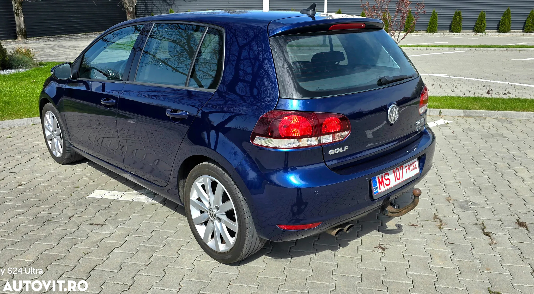 Volkswagen Golf 2.0 TDI DPF Highline - 4