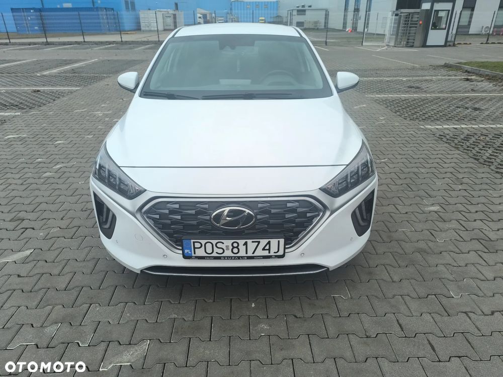 Hyundai IONIQ Plug-in hybrid Premium - 19