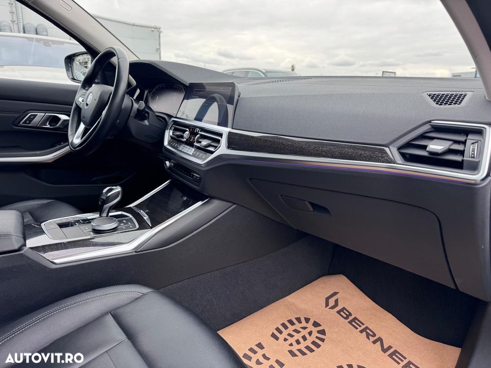 BMW Seria 3 320d AT MHEV - 15