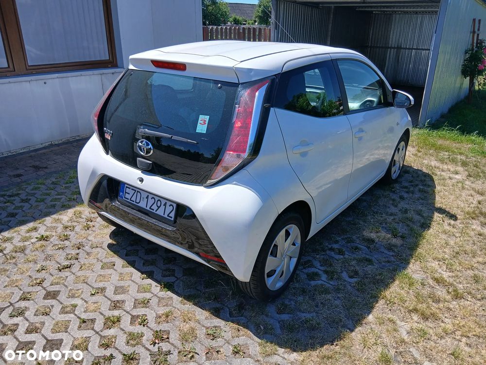 Toyota Aygo 1.0 VVT-i Sprint EU6 - 6