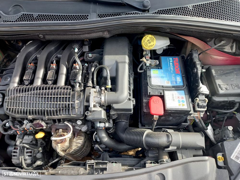 Peugeot 208 1.2 PureTech Style - 17