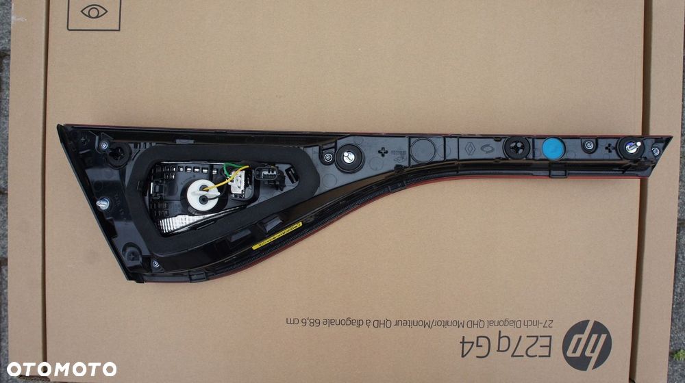 TYLNA PRAWA LAMPA RENAULT ARKANA LED - 3