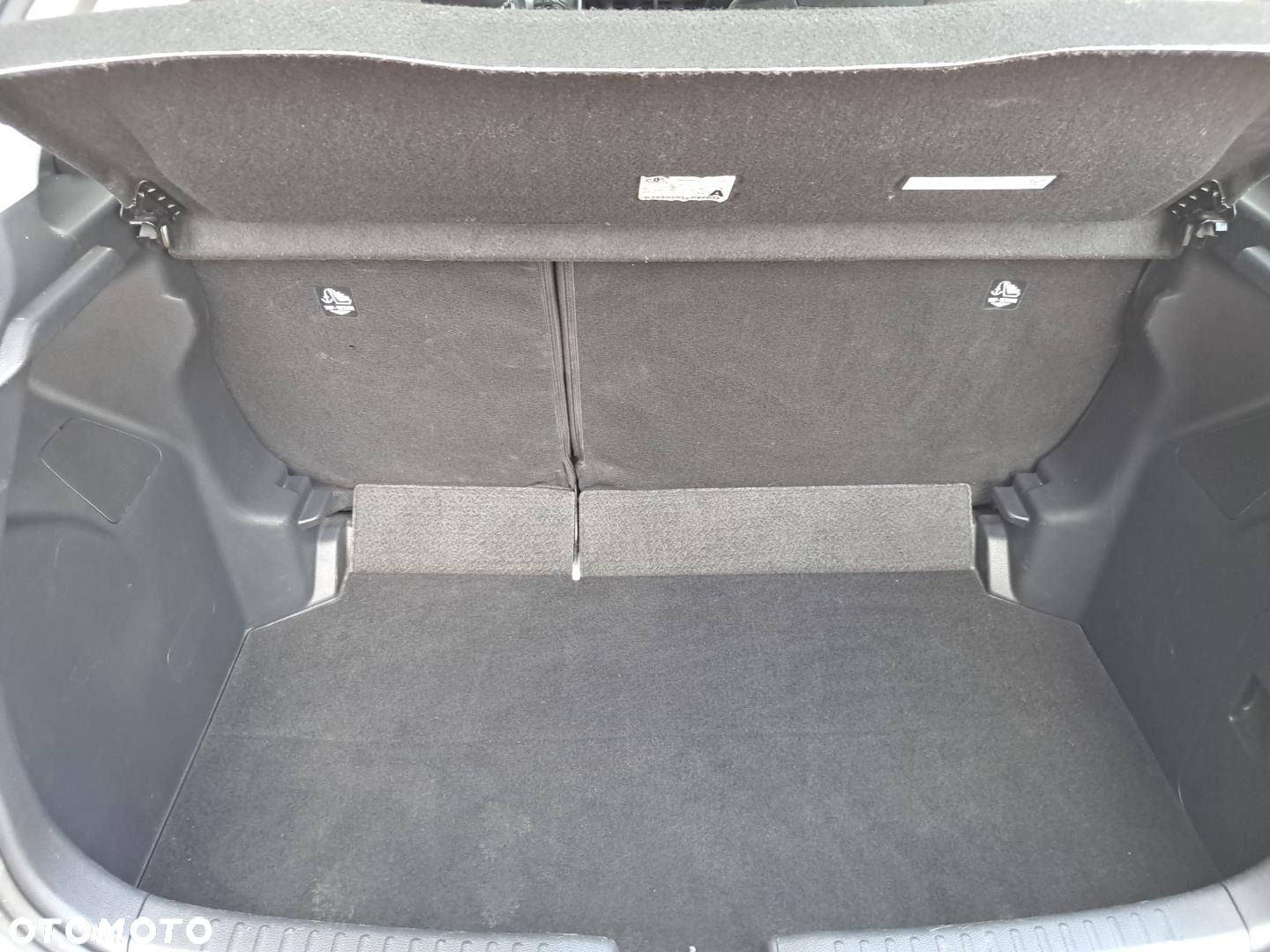 Toyota Yaris - 17