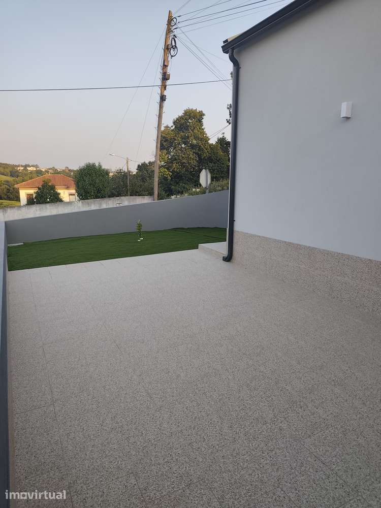 Moradia T2 isolada com jardim e acessibilidade - Grande imagem: 2/11