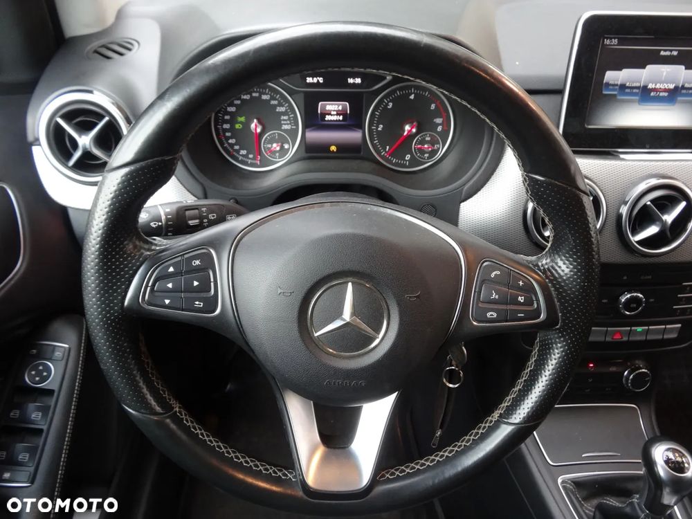 Mercedes-Benz Klasa B 180 CDI BlueEFFICIENCY Edition - 24
